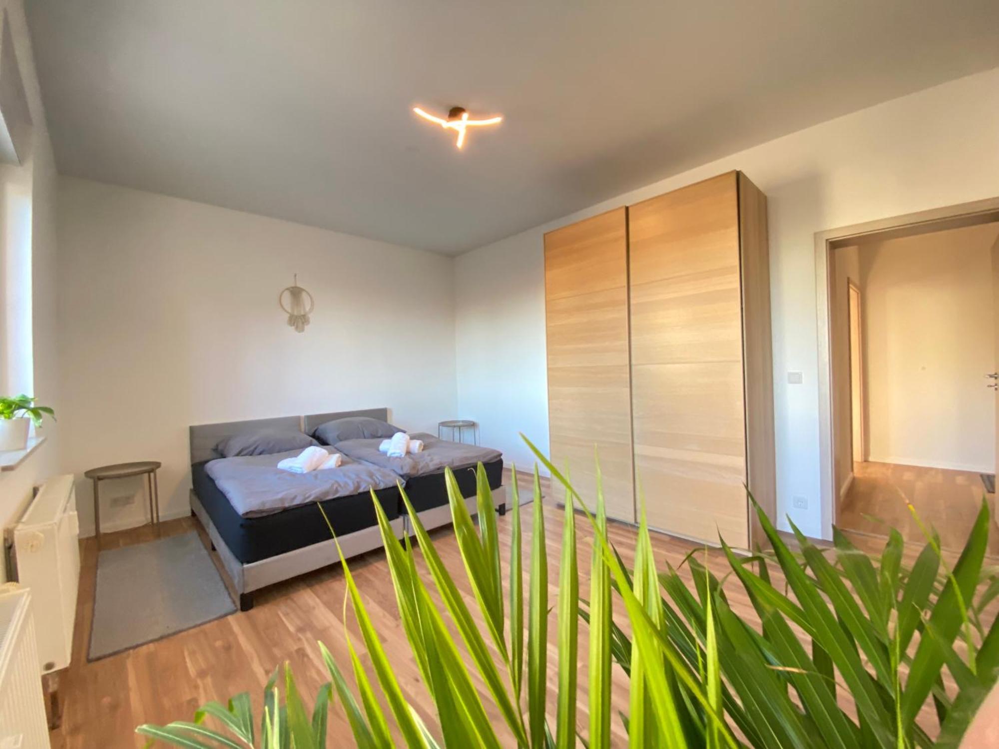 Apartment Hochwertige Mit 7qm Balkon, Netflix, Kaffeeautomat, Rainshower Bad